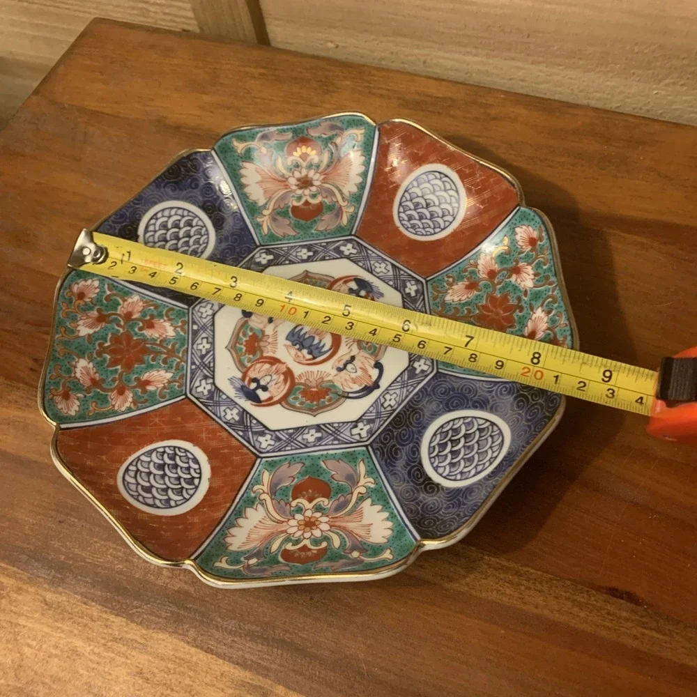SAJI Japan Hand Painted‎ Decorative Plate Fine China Floral Display Gold Rimmed